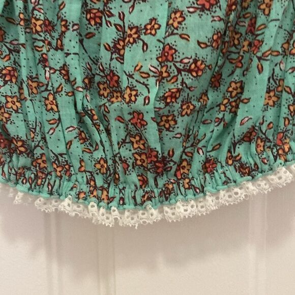 Poupette St Barth Girls’ Cotton Crop Top with Lace Trim & Button Panel. Size 12. - Picture 5 of 7